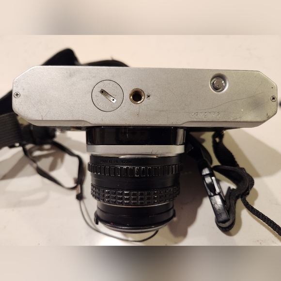 Pentax K1000 35mm SLR FILM camera w 50mm Pentax lens and Pro TAMRAC strap - Picture 8 of 8